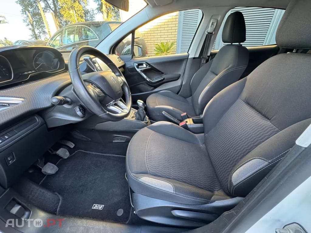 Peugeot 208 1.2 PureTech Style