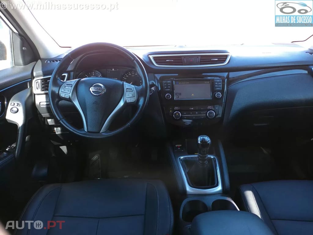 Nissan Qashqai 1.5 dCi Tekna Premium Pele