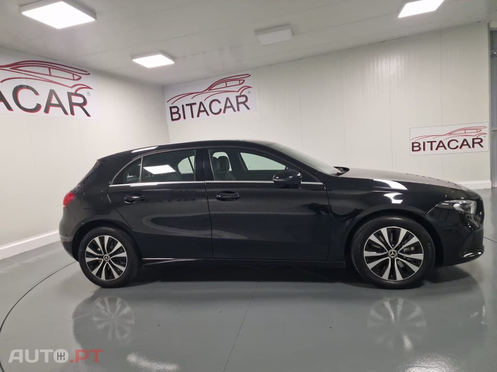 Mercedes-Benz A 250 E STYLE PLUS Hibrido Plug-In