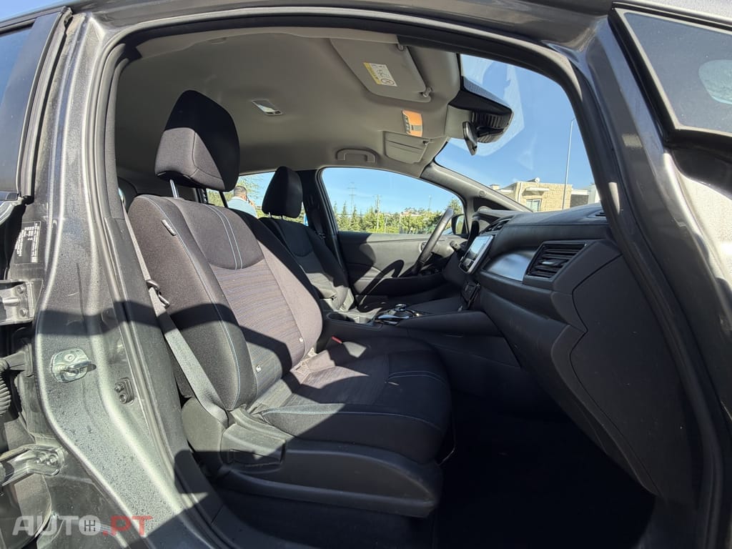 Nissan Leaf Acenta Access