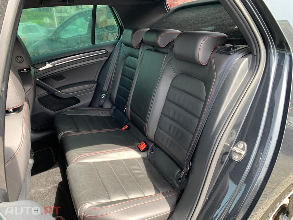 Volkswagen Golf 2.0 TSi GTi DSG Performance