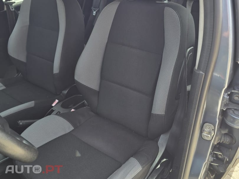 Peugeot 207 1.4 16V Trendy