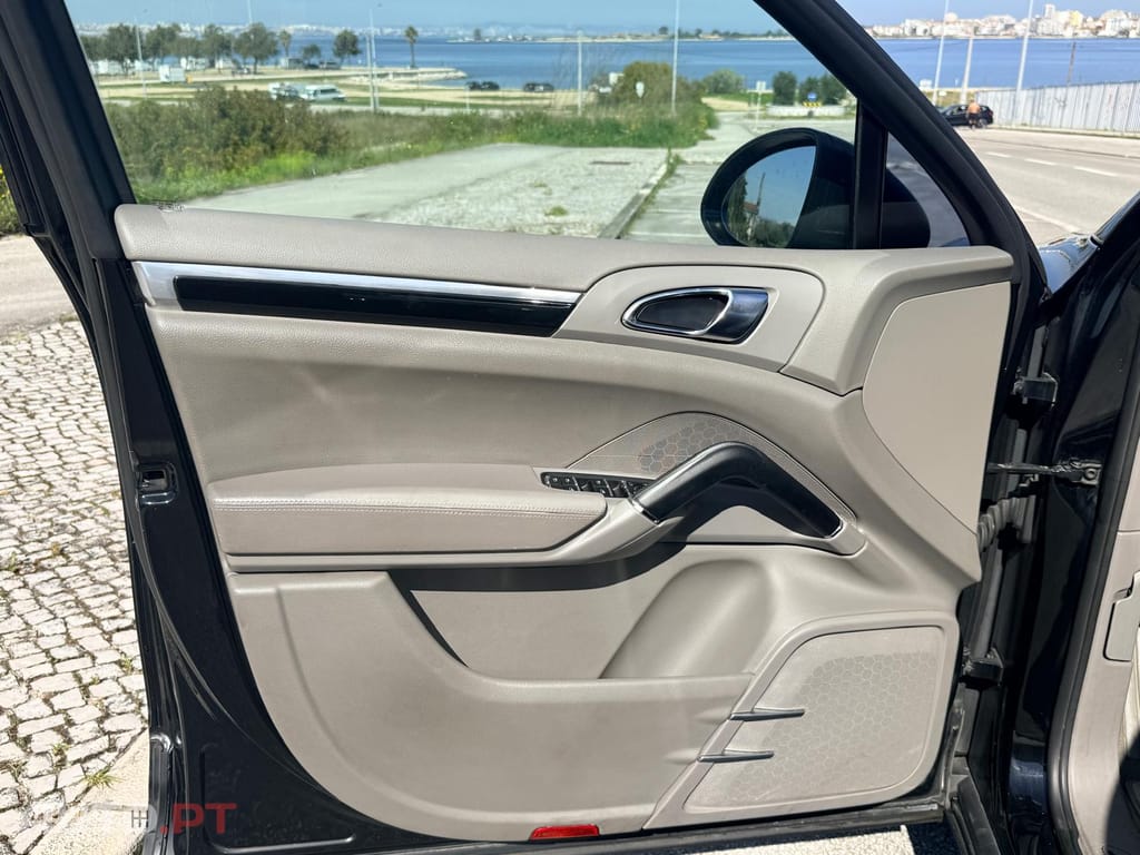 Porsche Cayenne Cayenne II 3.0 V6