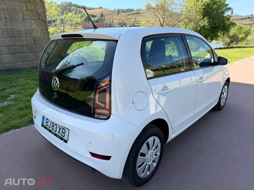Volkswagen Up! 1.0 White