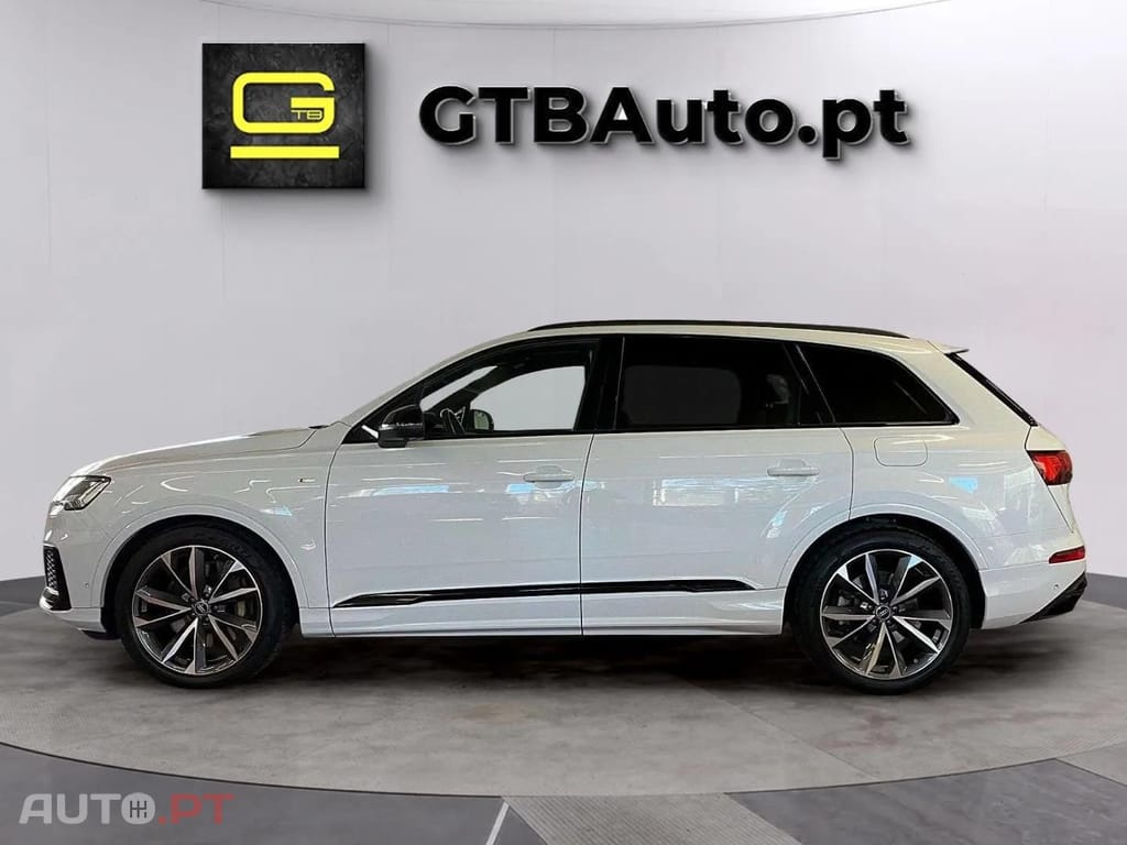 Audi Q7 I.V.A DEDUTÍVEL 55 TFSIe S line quattro 