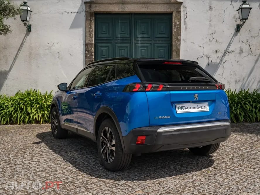 Peugeot E-2008 50 kWh GT