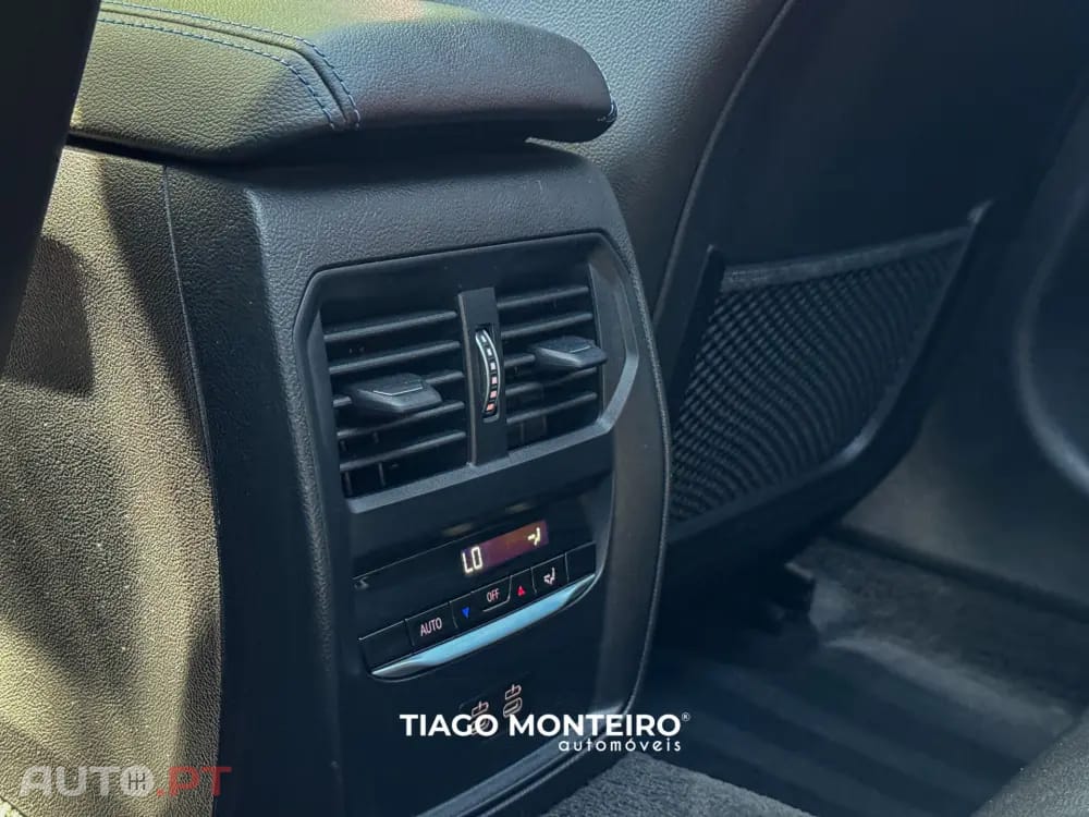 BMW 330 e Pack Desportivo M Auto