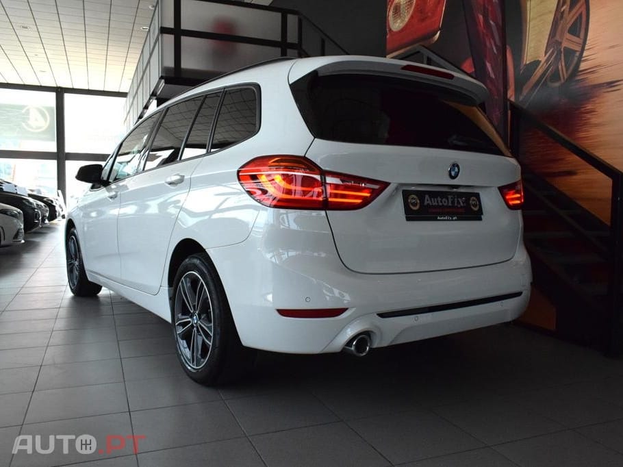 BMW 216 d 7L Line Sport