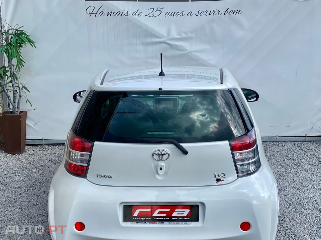 Toyota iQ 1.4 D-4D 2 NAVI+Bluetooth