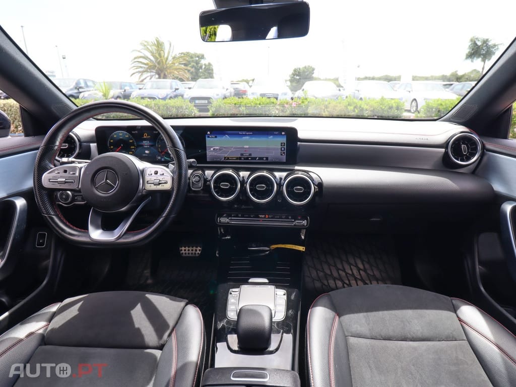 Mercedes-Benz CLA 250 e AMG