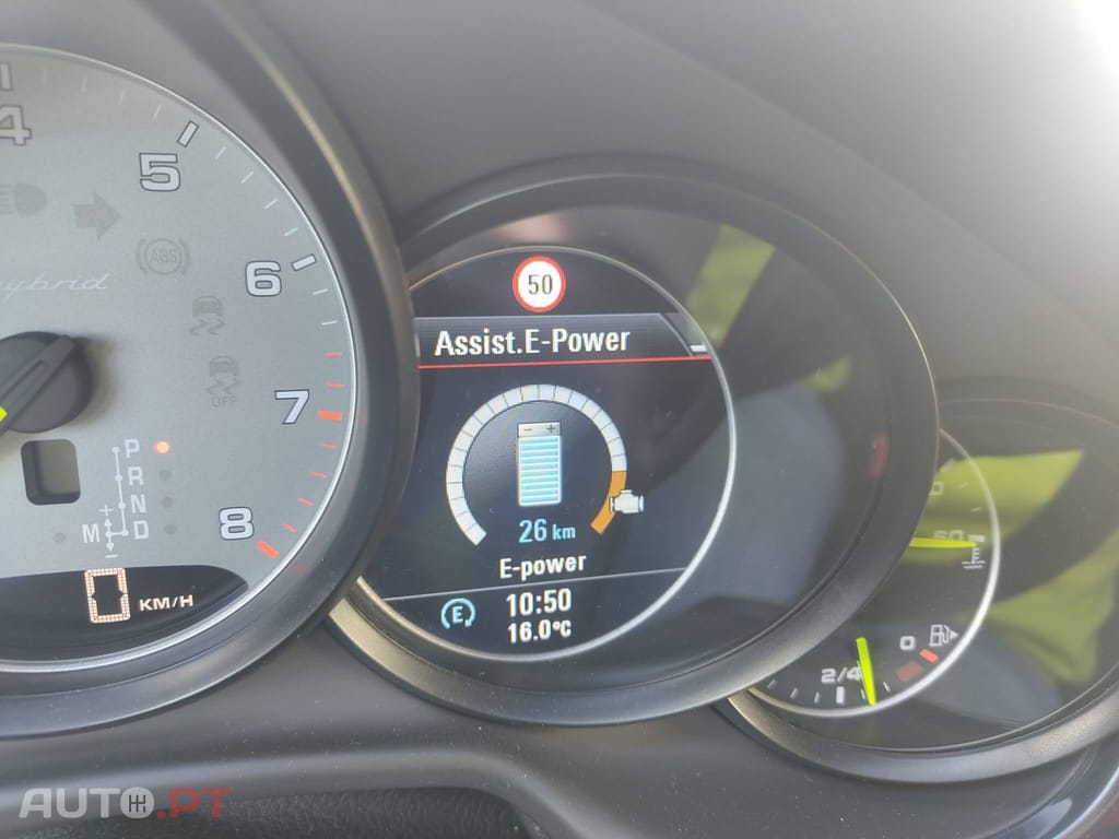 Porsche Panamera Hybrid S - Imaculado - Revisoes todas na marca