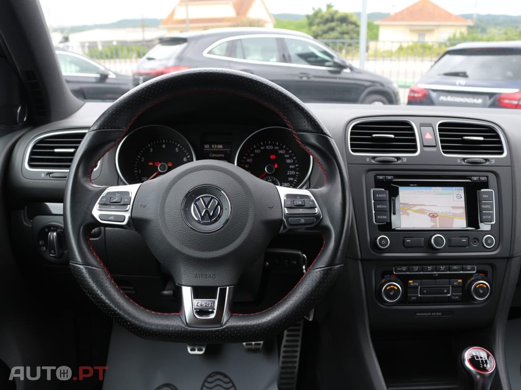 Volkswagen Golf VI 2.0 GTi