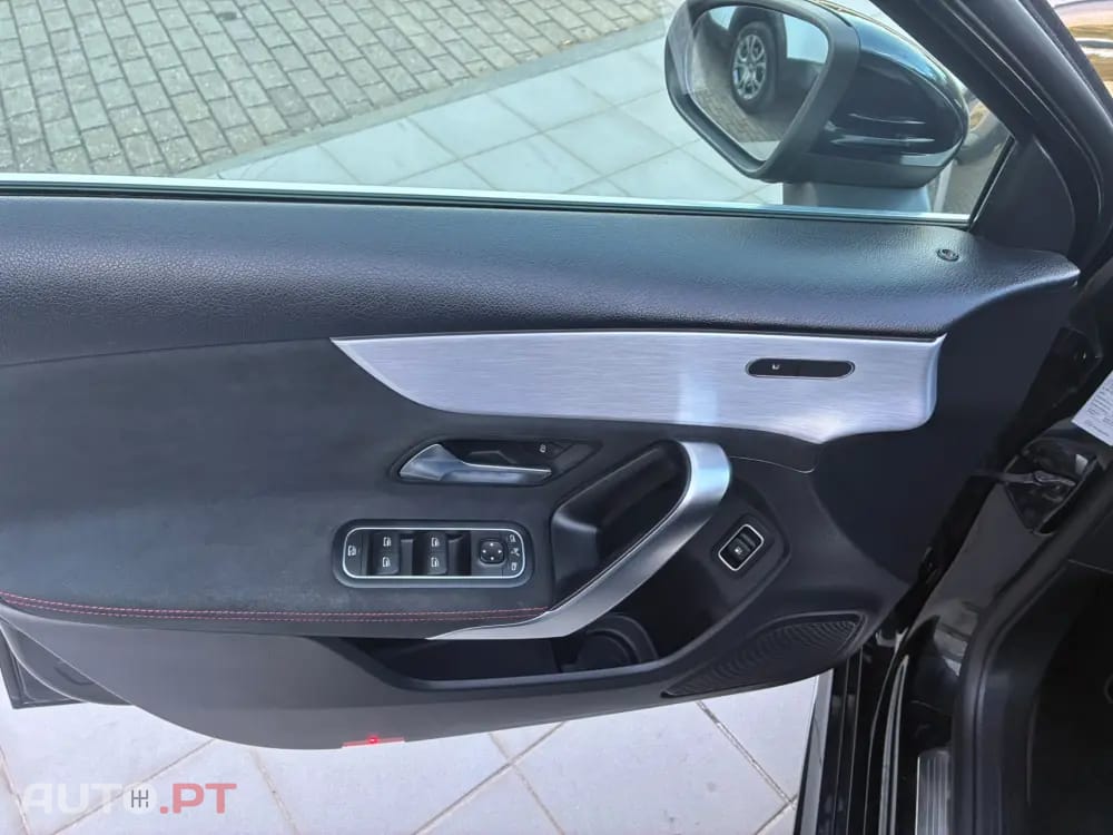Mercedes-Benz A 250 E AMG Line