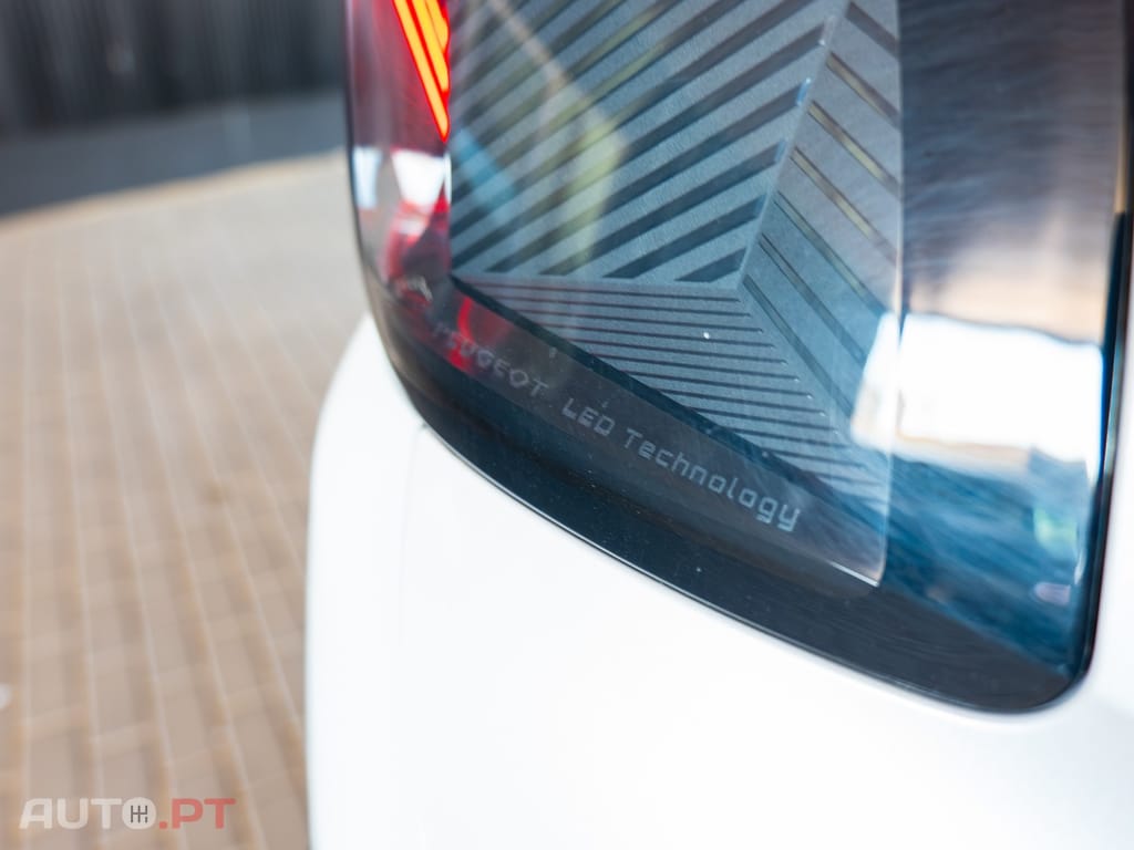 Peugeot 5008 1.2 PureTech Allure Pack EAT8