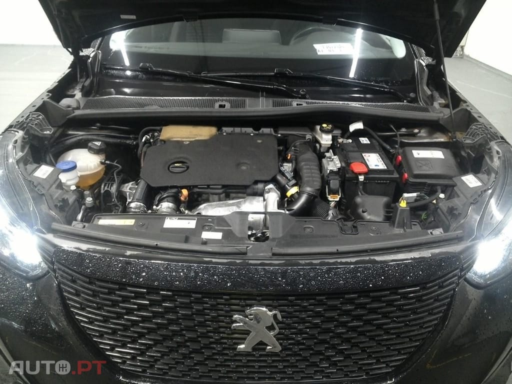 Peugeot 2008 1.5 BlueHDi Active