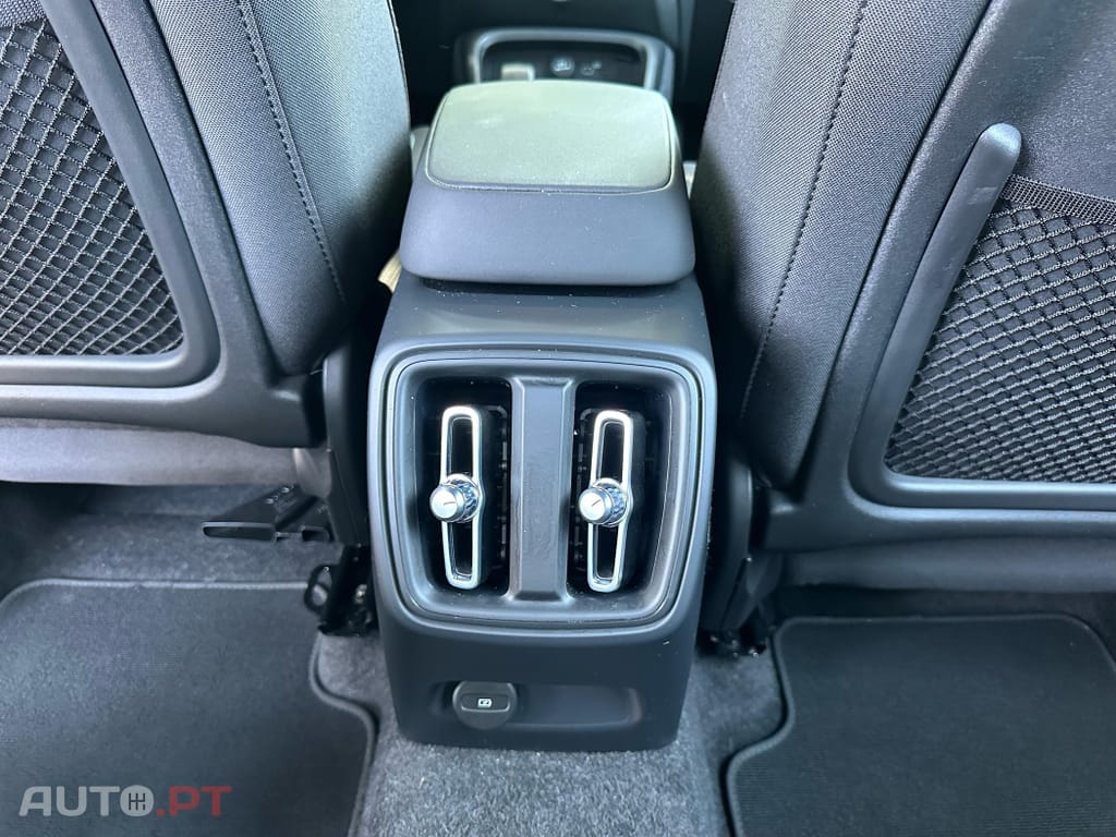Volvo XC40 Recharge Plus