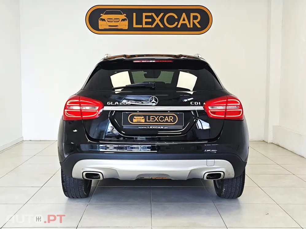 Mercedes-Benz GLA 200 d 4Matic 7G-DCT Urban