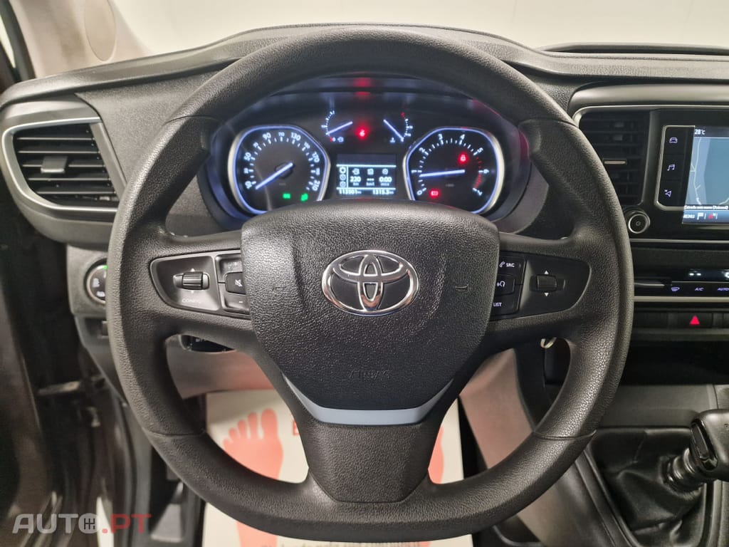 Toyota Proace Verso COMBI 1.6 D-4D L2 GPS 9 LUGARES