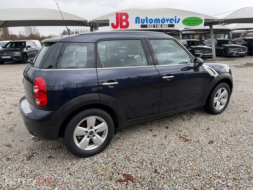 MINI Countryman One