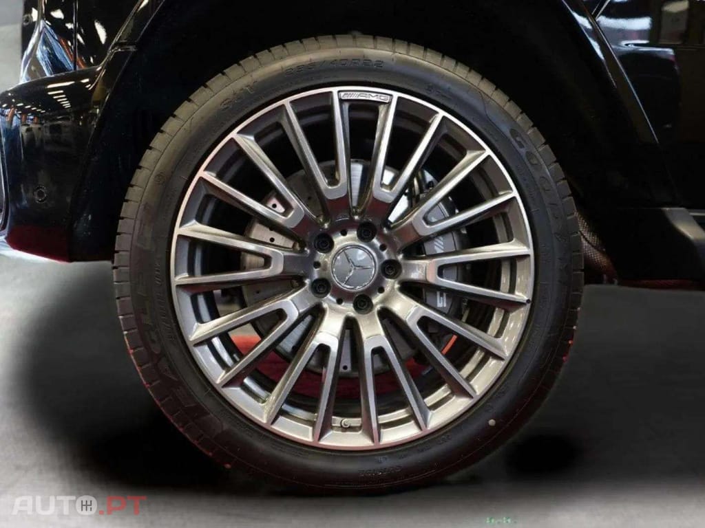 Mercedes-Benz G 63 AMG FACELIFT VOLL CARBON