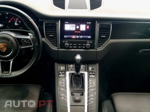 Porsche Macan PDK