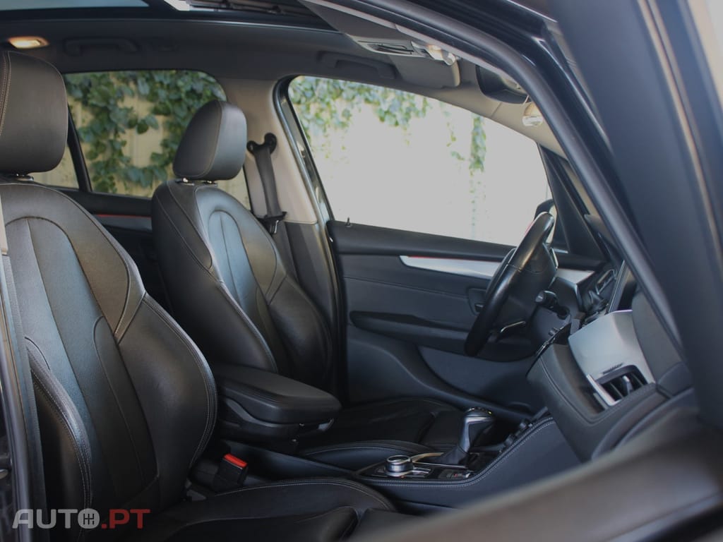 BMW 220 Gran Tourer d 7Lugares Line Sport Auto