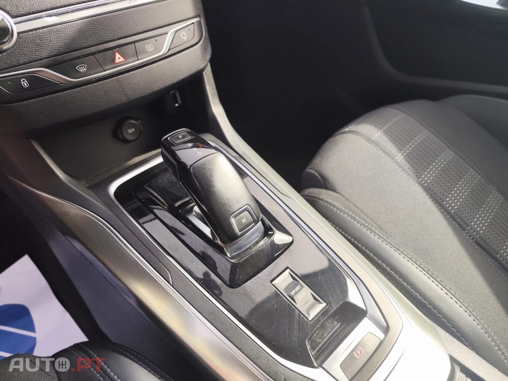 Peugeot 308 1.5 BlueHDi Allure EAT8