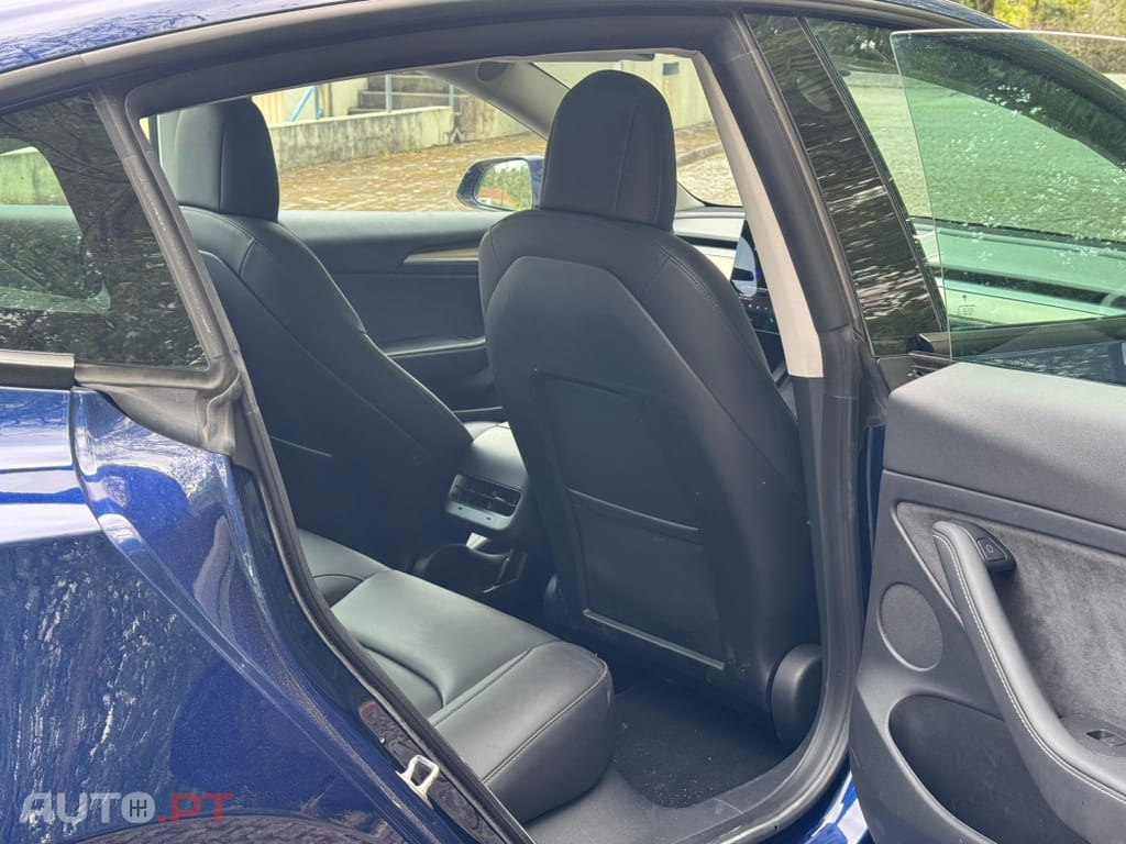 Tesla Model 3 Standard Range Plus RWD