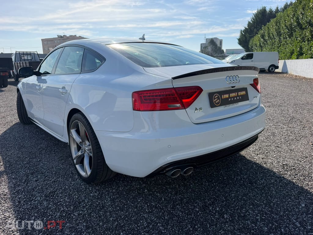 Audi A5 2.0 TDi S-line