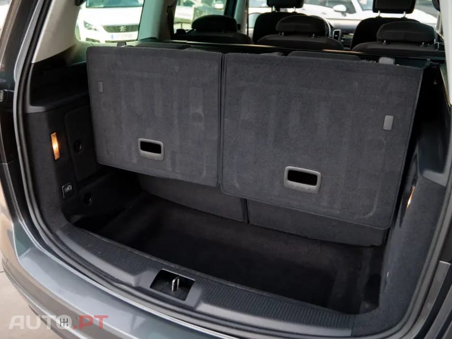 Volkswagen Sharan 2.0 TDI Confortline