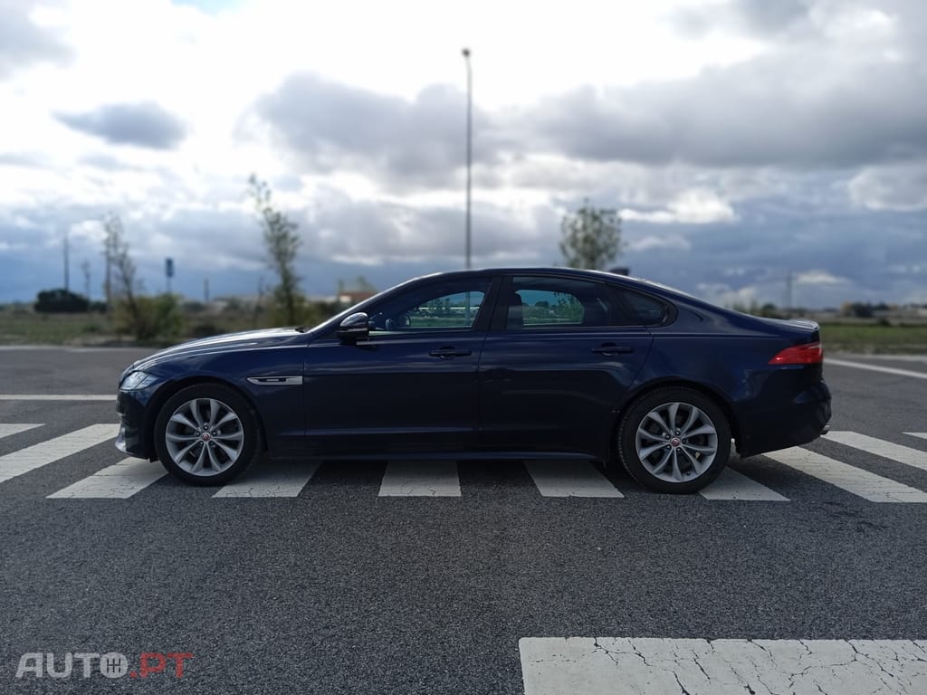 Jaguar XF 2.0 D R SPORT BVA 8 180CV COM EXTRAS