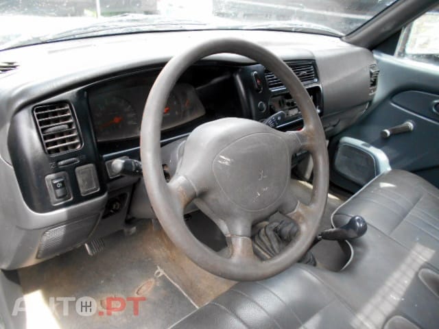 Mitsubishi L200 2.5TD 3Lugares