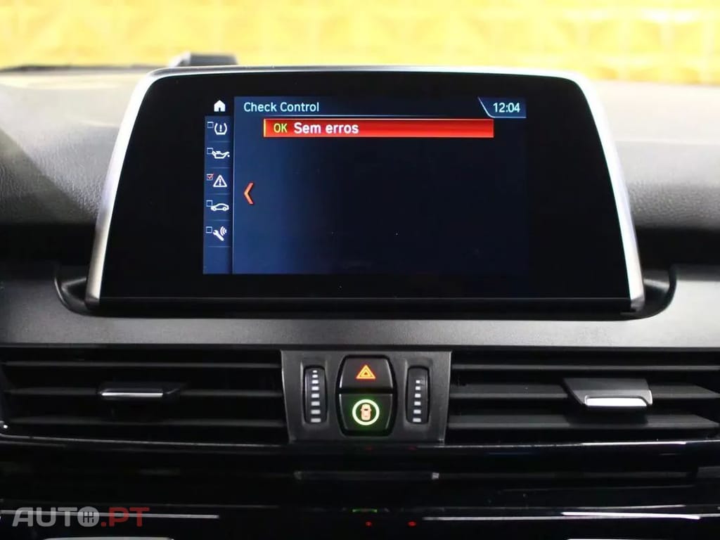 BMW 225 Line Luxury