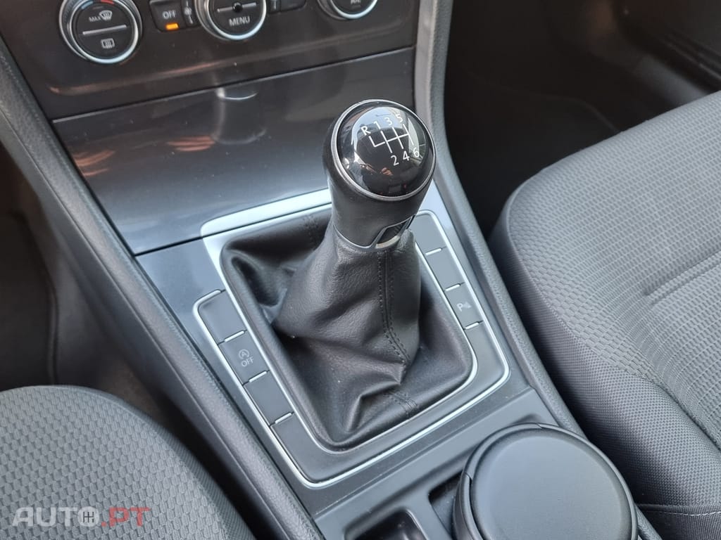 Volkswagen Golf 1.0 TSI Confortline