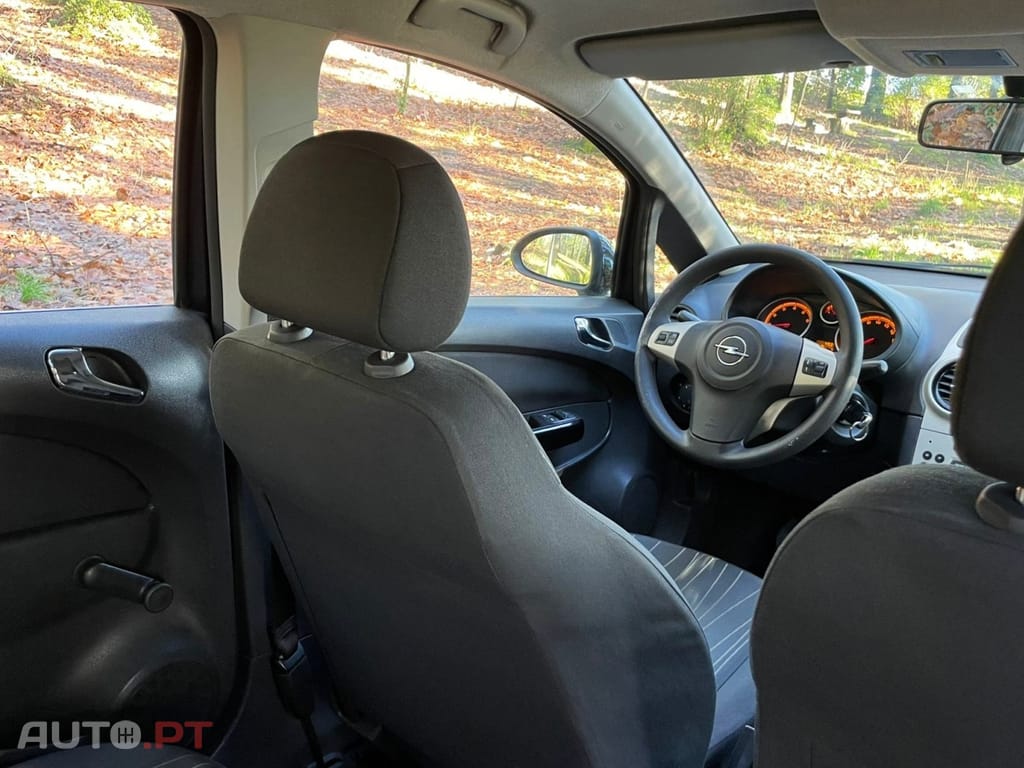 Opel Corsa 1.2 Enjoy