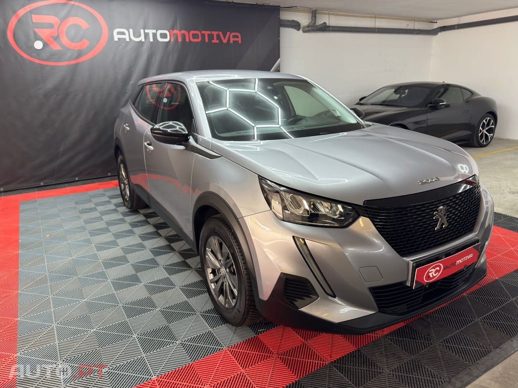 Peugeot 2008 1.2 PureTech Active Pack EAT8