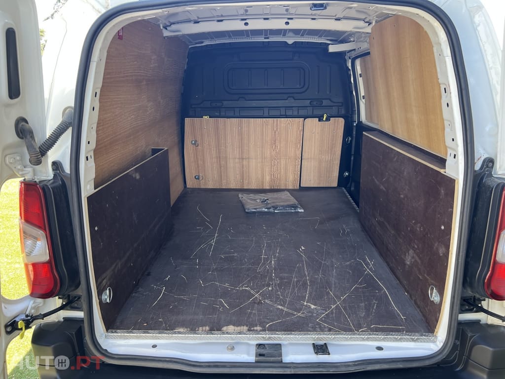 Peugeot Partner 1.5 BlueHDi Pemium Longa