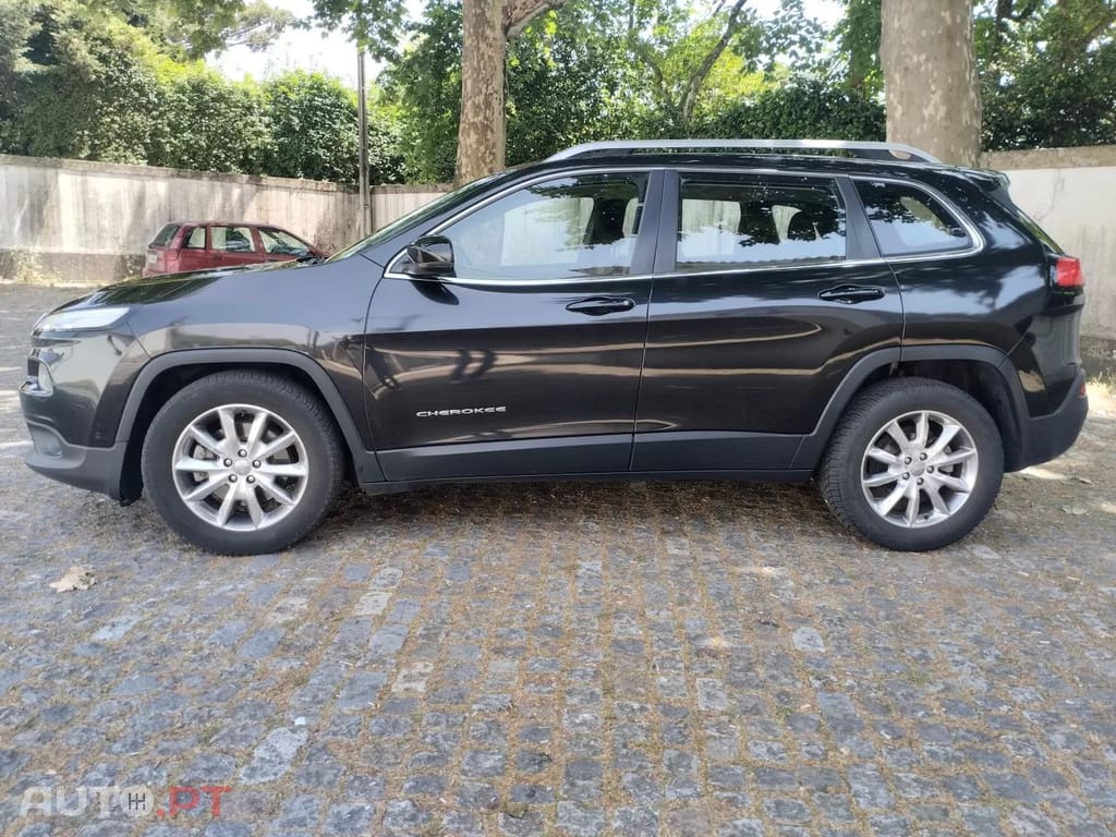 Jeep Cherokee 2.0 MJD Longitude — fotografia 4