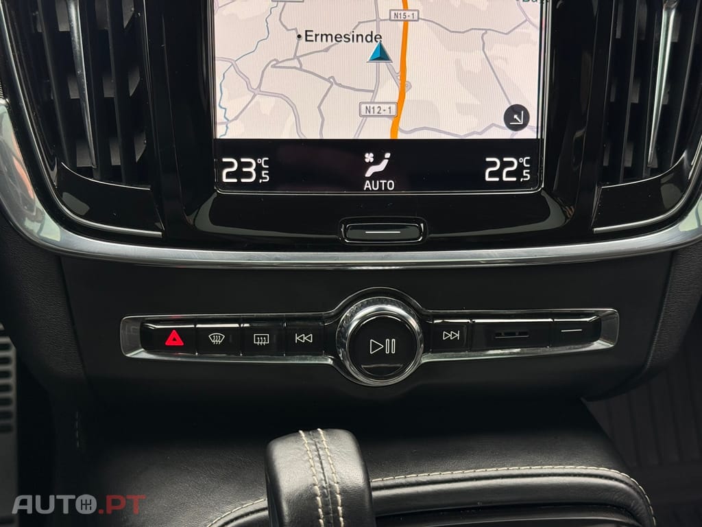 Volvo V90 2.0 T8 PHEV R-Design AWD