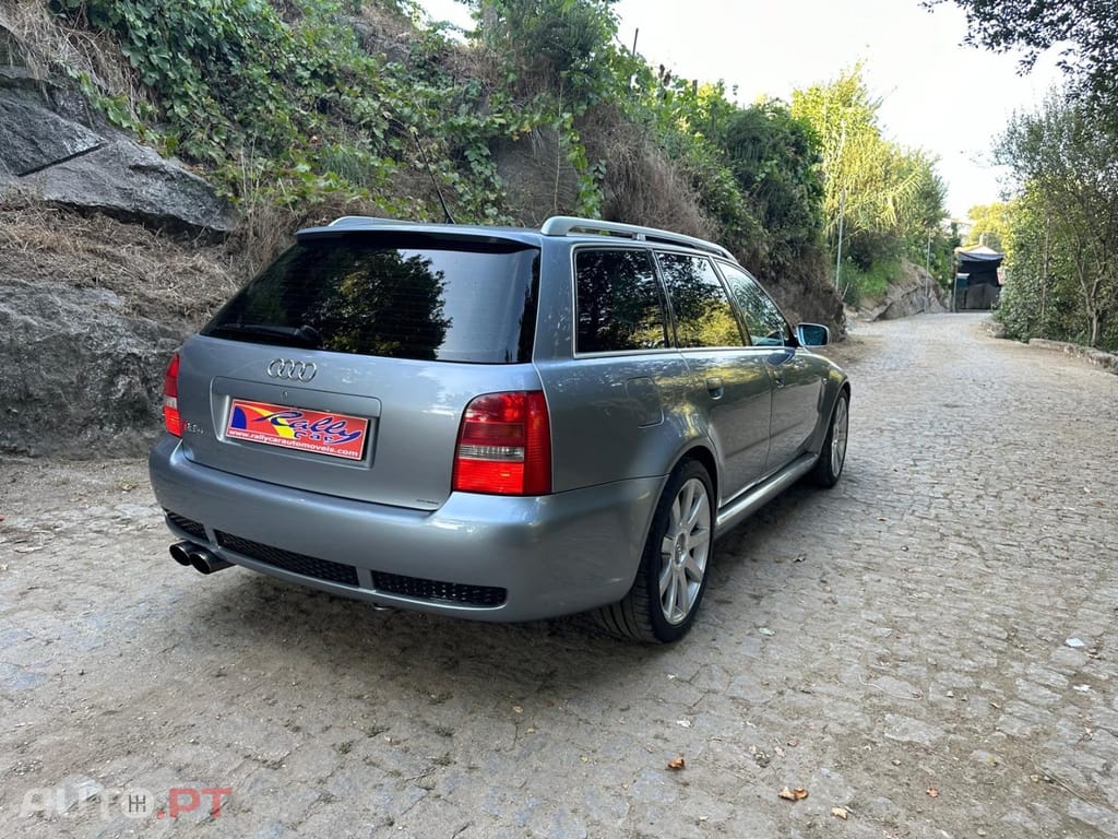Audi RS4 2.7 V6 quattro