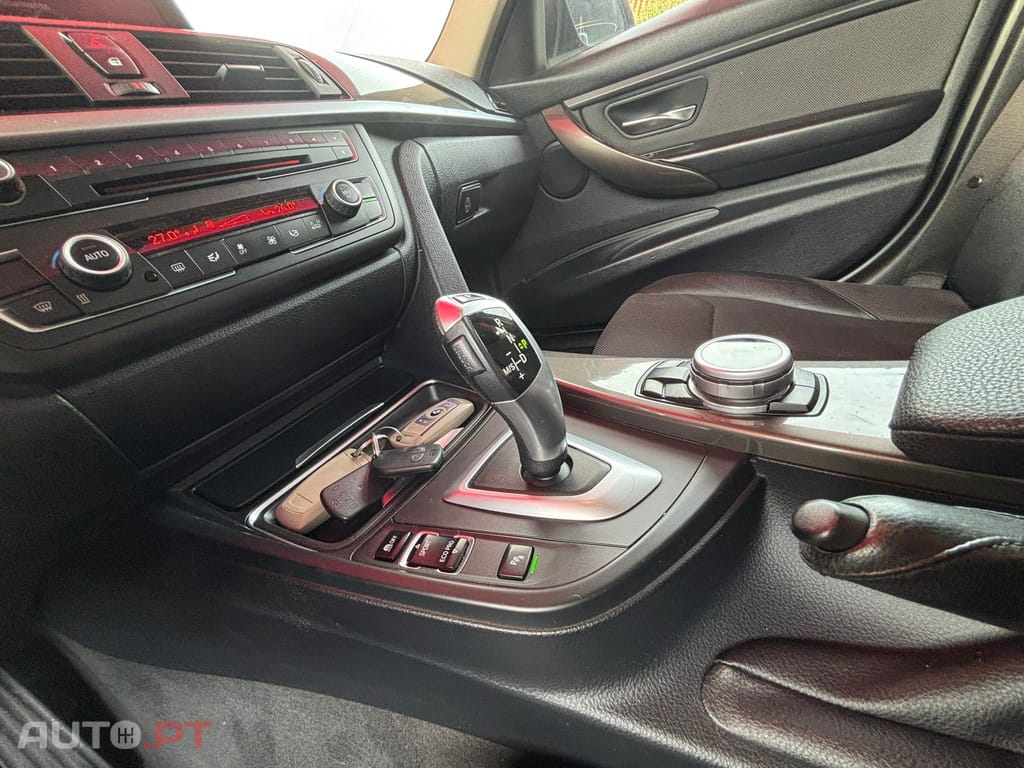 BMW 320 d Touring EfficientDynamics Auto