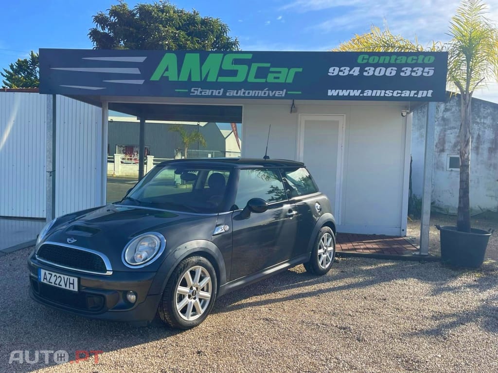MINI Cooper Cooper S