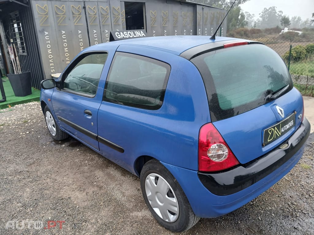 Renault Clio 1.2 8v
