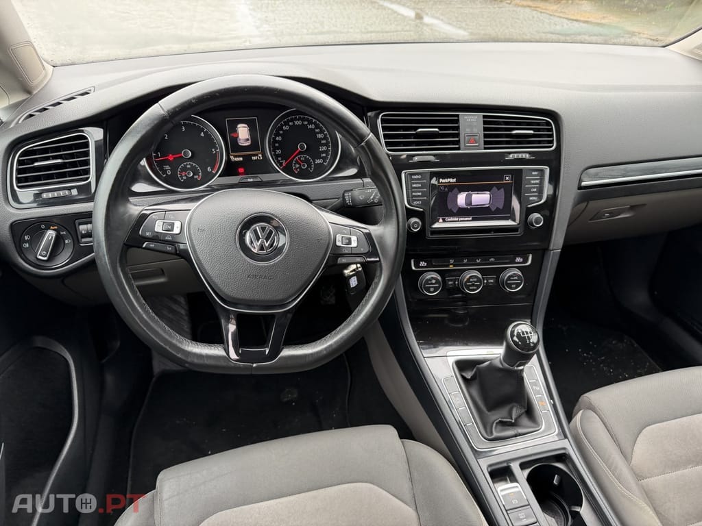 Volkswagen Golf 1.6 TDi Confortline