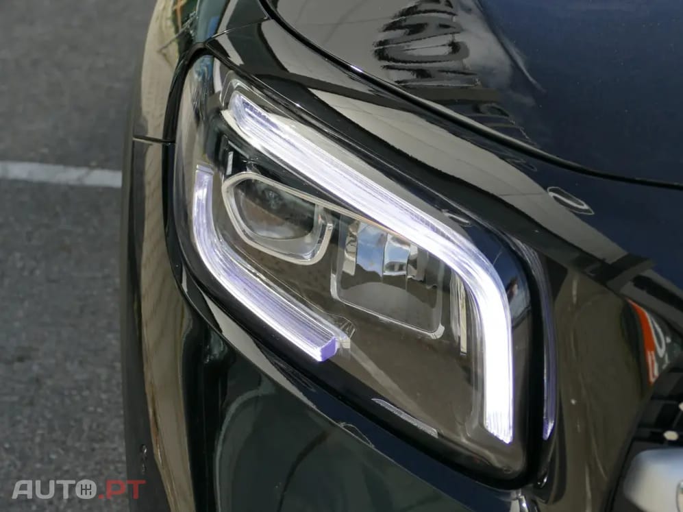 Mercedes-Benz GLB 180 d AMG Line