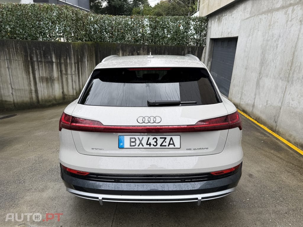 Audi E-Tron 55 quattro S line