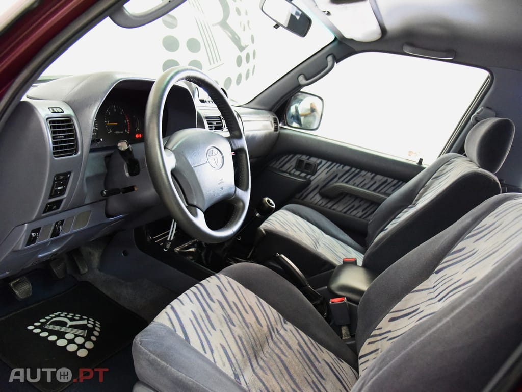Toyota Land Cruiser 3.0 TD Pack 2