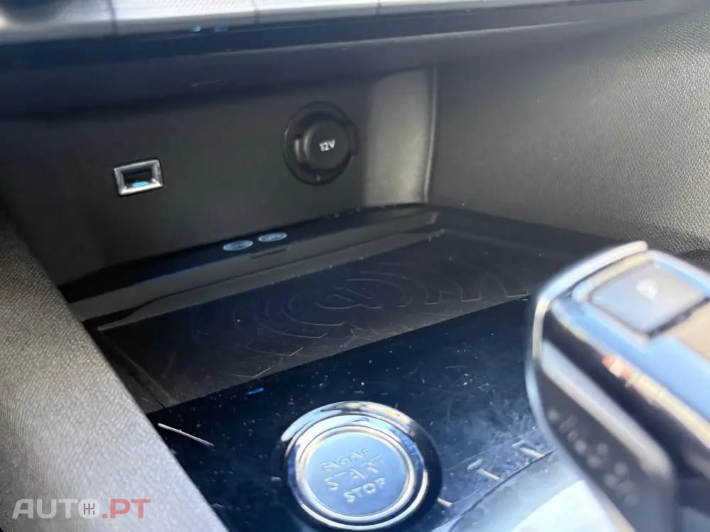 Peugeot 3008 1.2 PureTech Allure EAT8