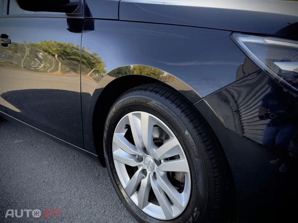 Peugeot 308 BlueHDi FAP 130 EAT8 Stop & Start Active Pack