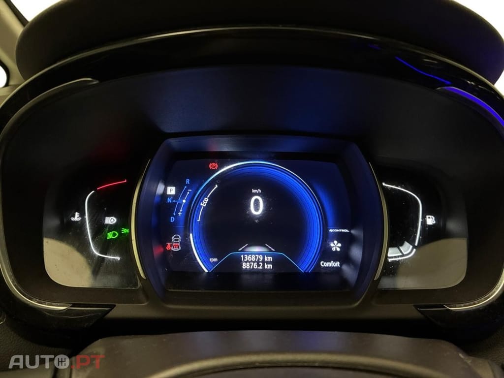 Renault Espace 1.6 dCi Initiale Paris EDC